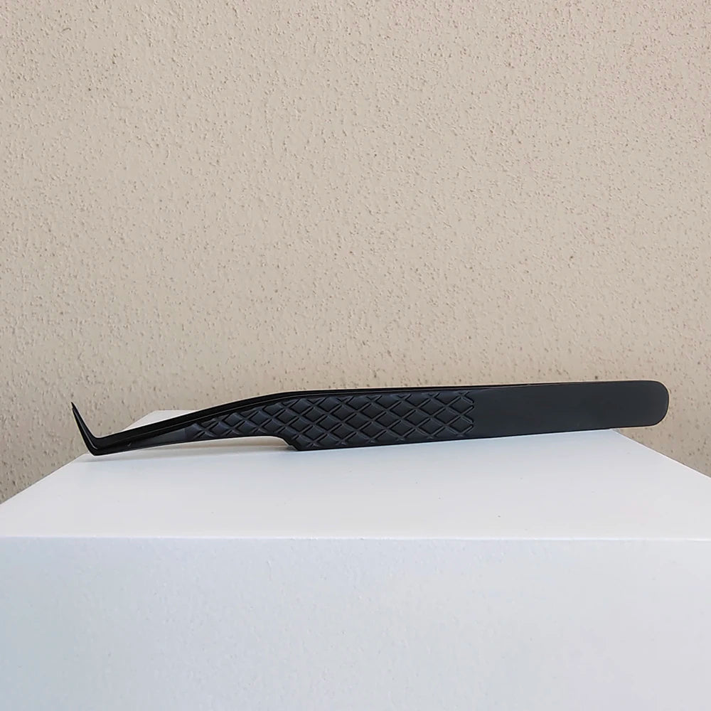 1pc. Fiber Tip False Lash Tweezers For Eyelash Extensions Black Tweezer