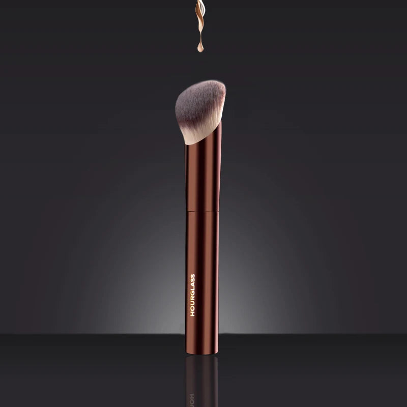 Ambient Soft Glow Foundation Brush